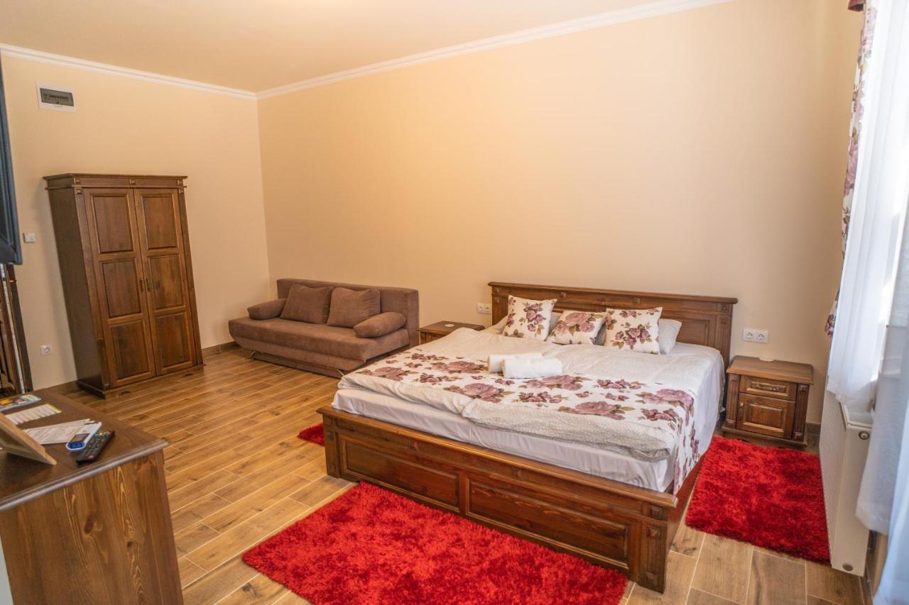 Toscana Apartman Gyula Exterior foto