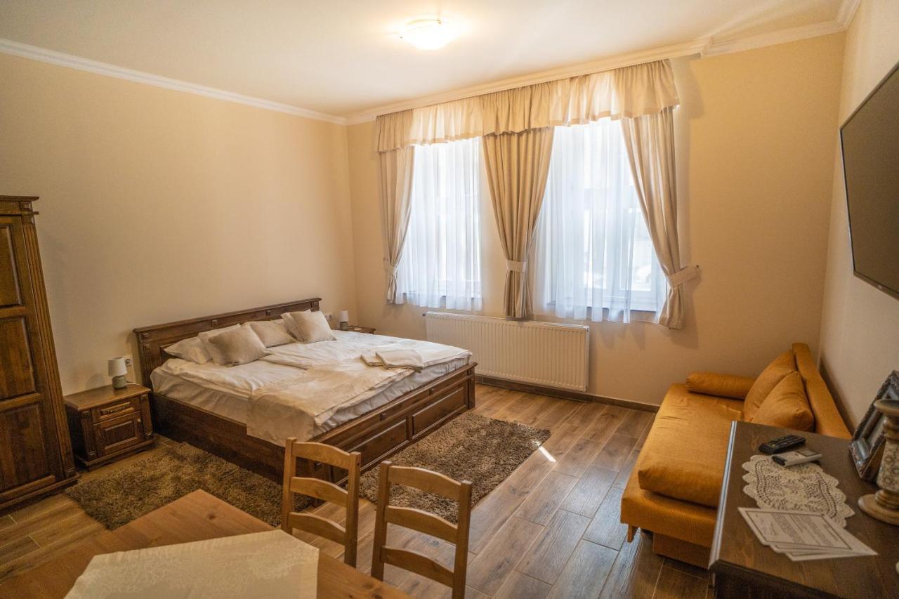 Toscana Apartman Gyula Exterior foto
