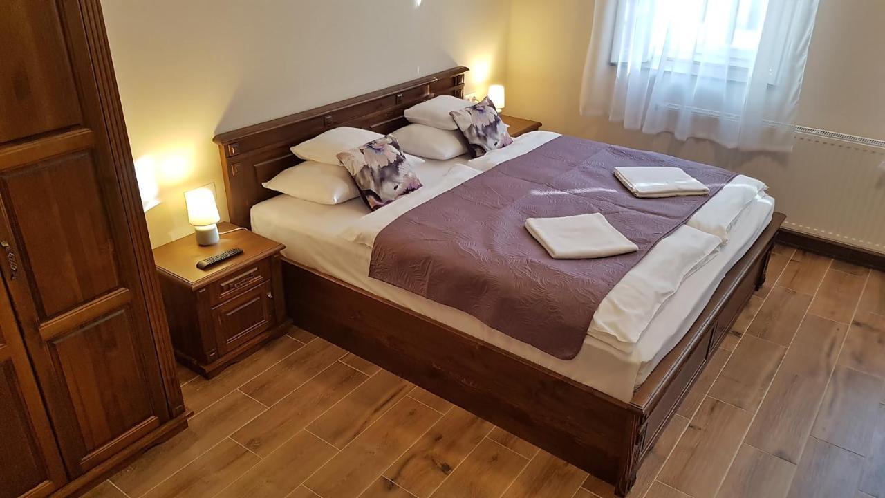 Toscana Apartman Gyula Exterior foto
