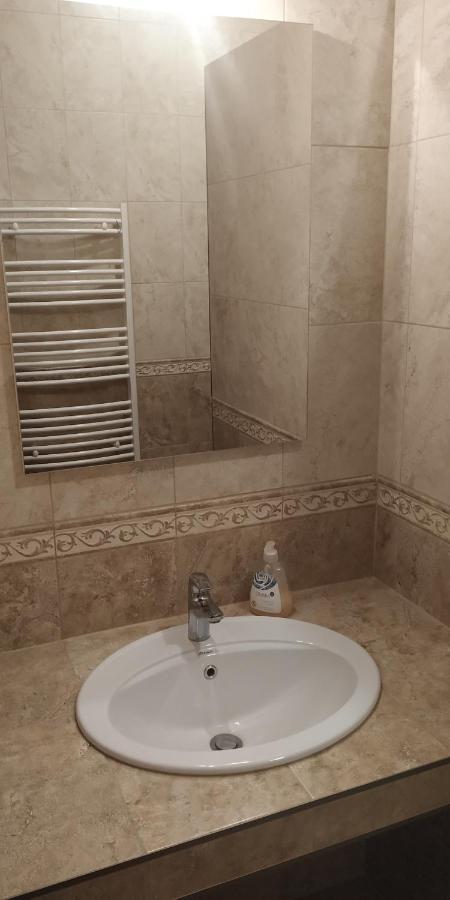 Toscana Apartman Gyula Exterior foto